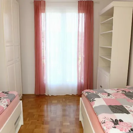 Family But1 Apartmán
